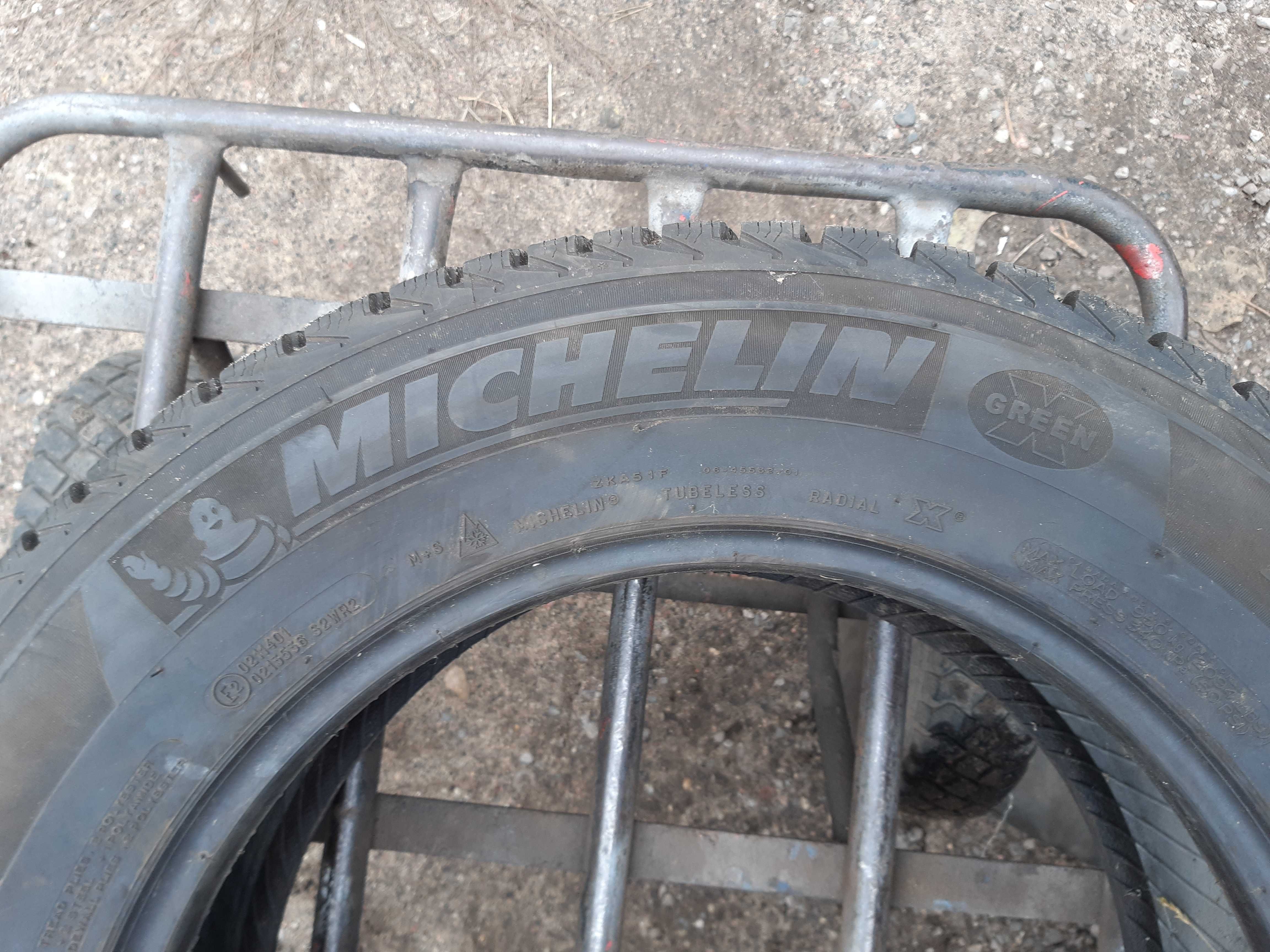 Opony zimowe 225.65.17 Michelin para 2016 rok