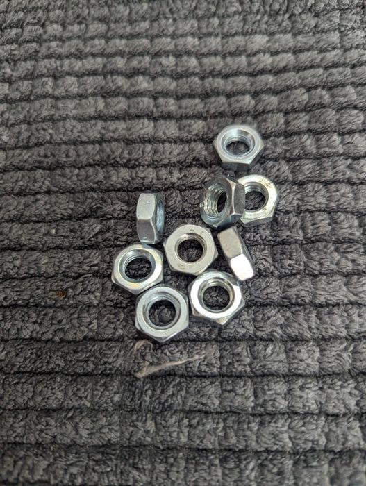 Nakrętki M8 ocynkowane