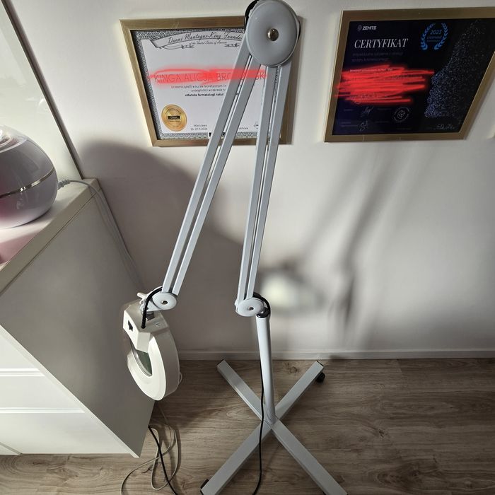 Lampa lupa kosmetyczna