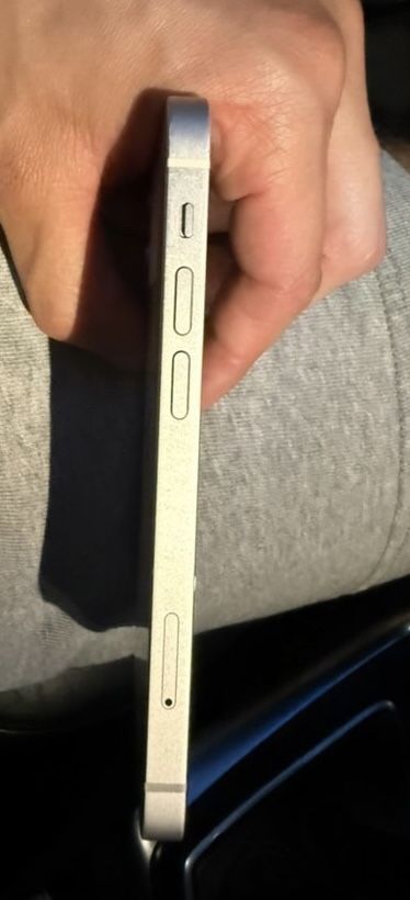 Iphone 12 mini.