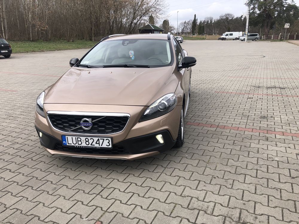 VOLVO V40 Cross Country 2.0D3 150KM Polski Salon po serwisie