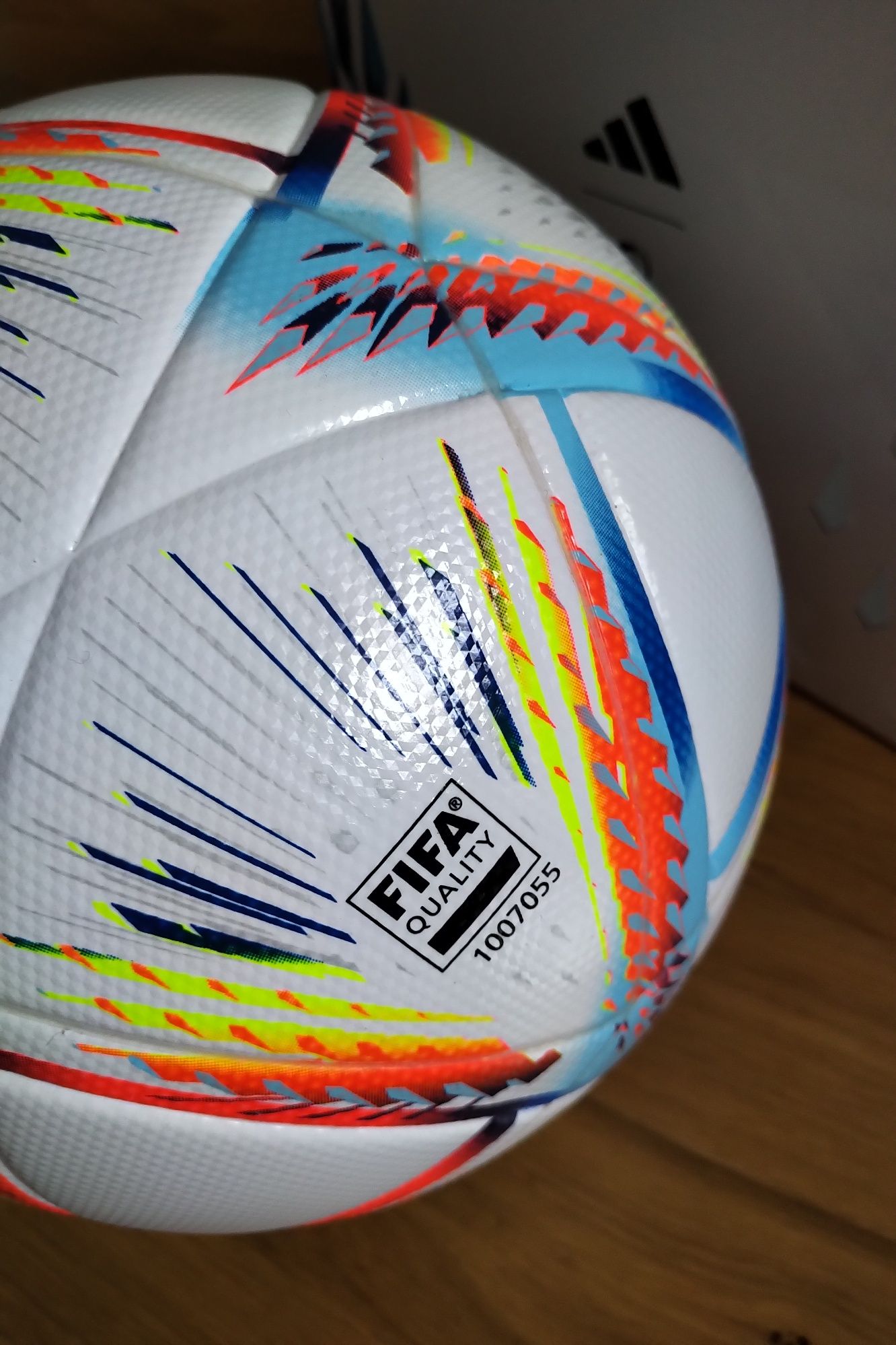 Piłka Rihla Match Ball Replica League LGE Box H57782