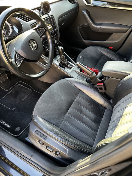 Skoda octavia 2.0tdi dsg SALONOWA