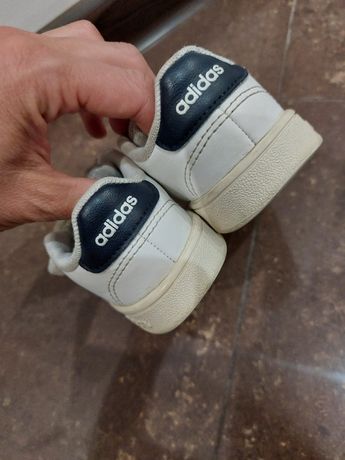 кросівки Adidas дитячі