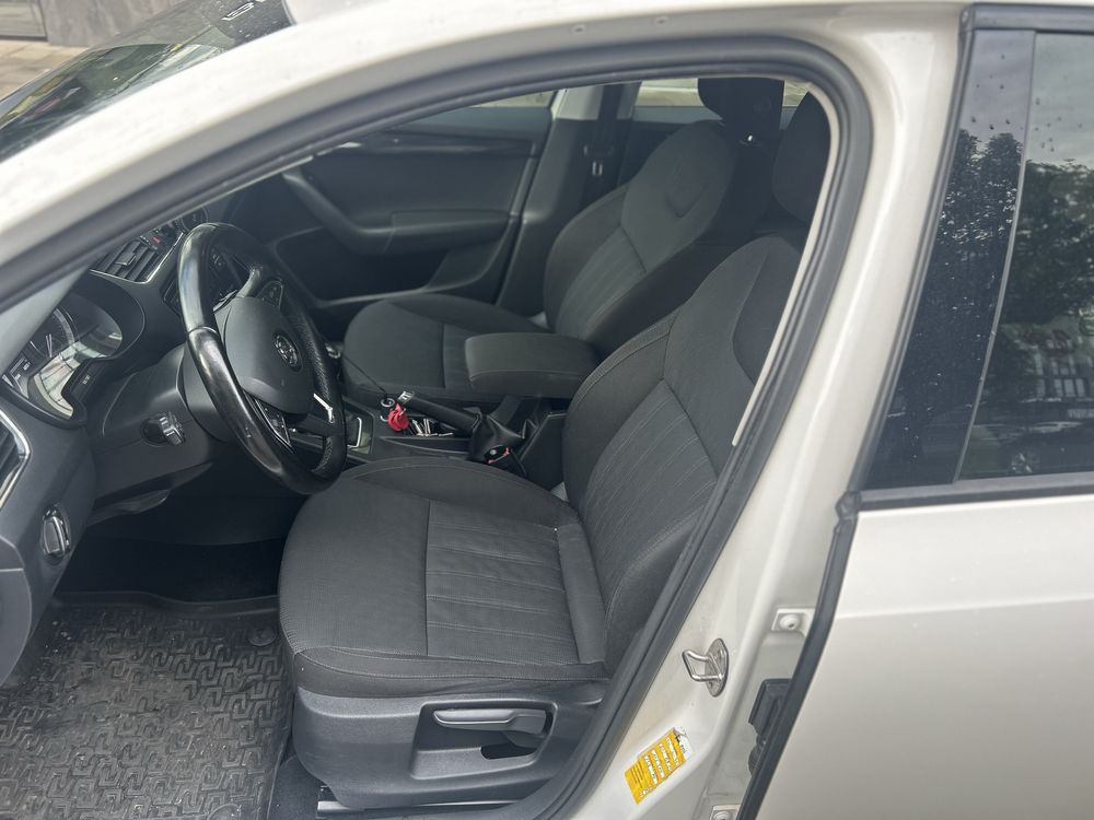Продам Skoda Octavia A7 2017 1.6 Turbo