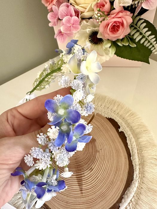 Wianek komunijny bilało niebieski