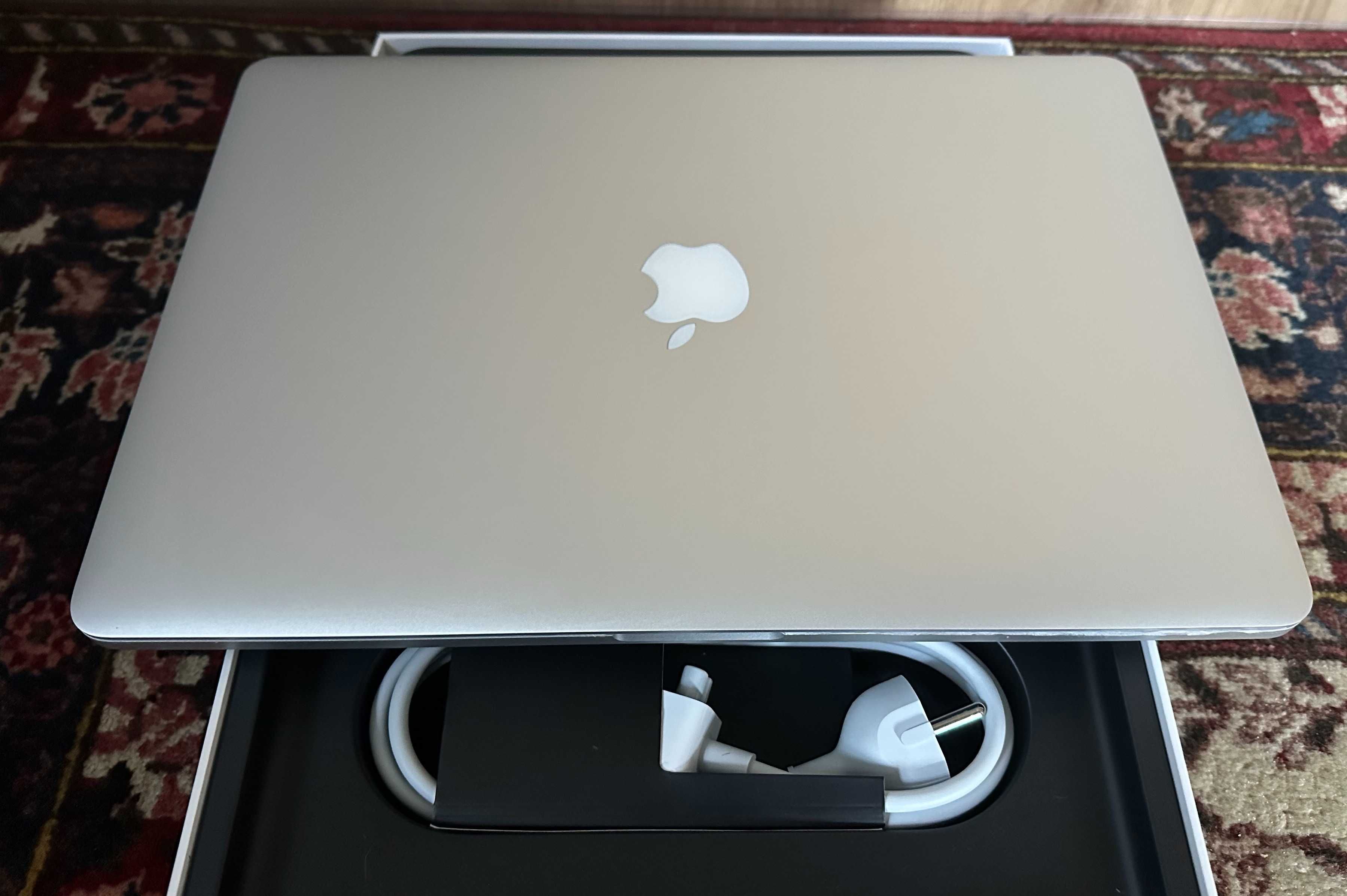 Laptop MacBook PRO Retina 15