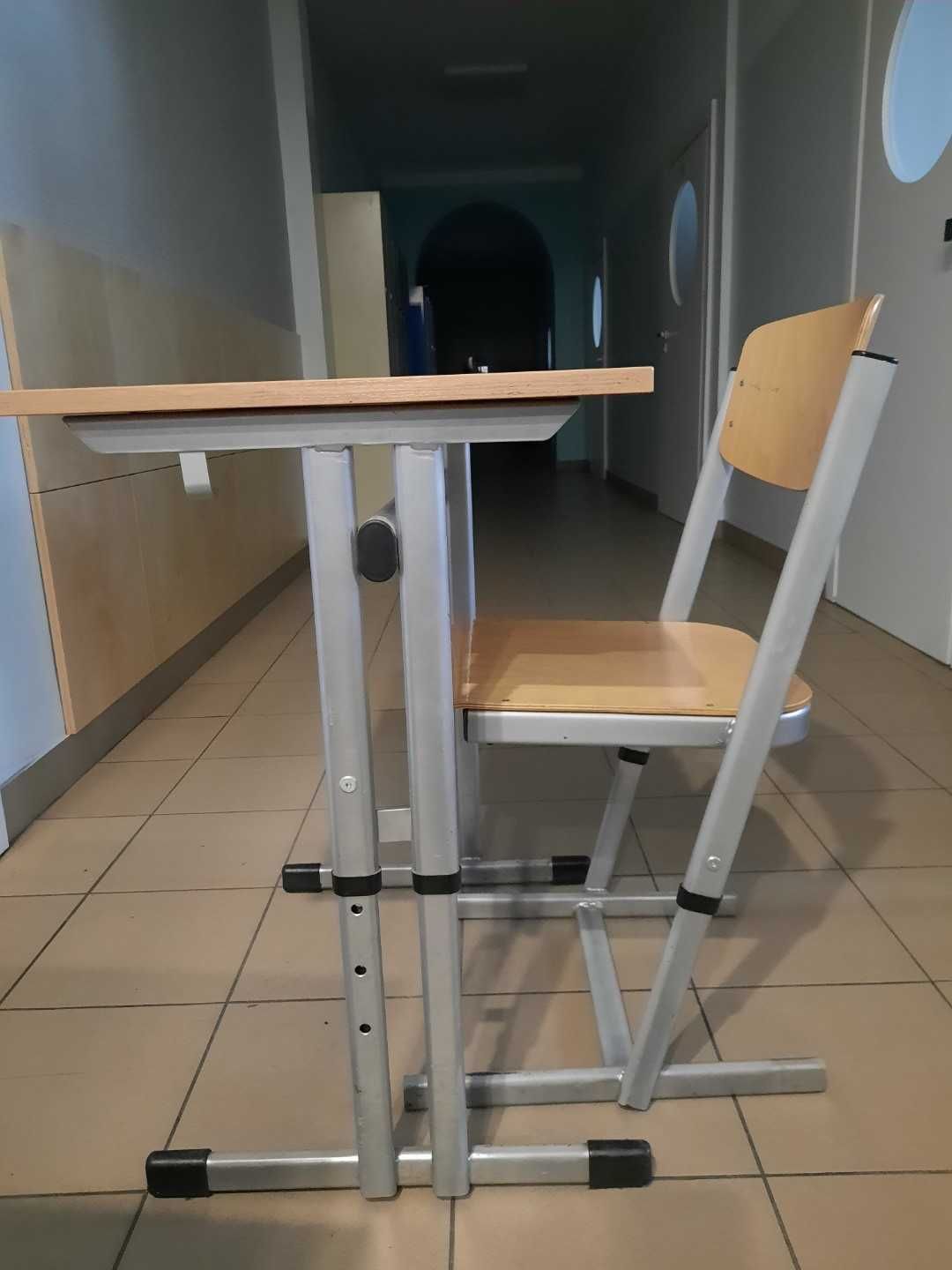 Stolik dziecięcy regulowany z krzesłem