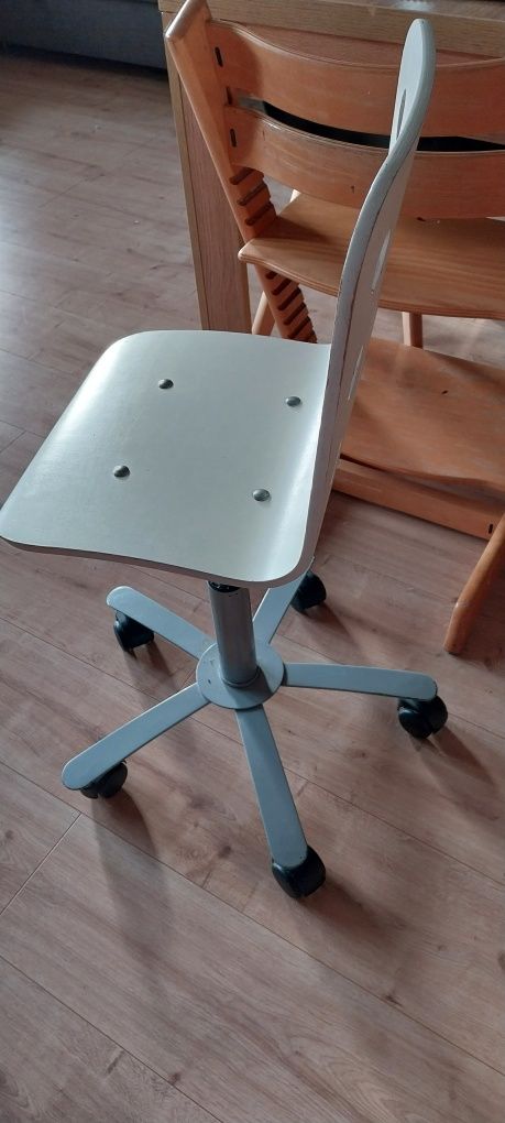 Ikea jules krzeslo biurkowe dziecka białe