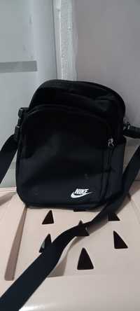 Bolsa da nike preta