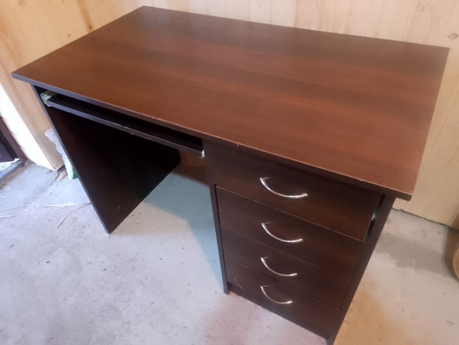 Продам стіл комп'ютерний