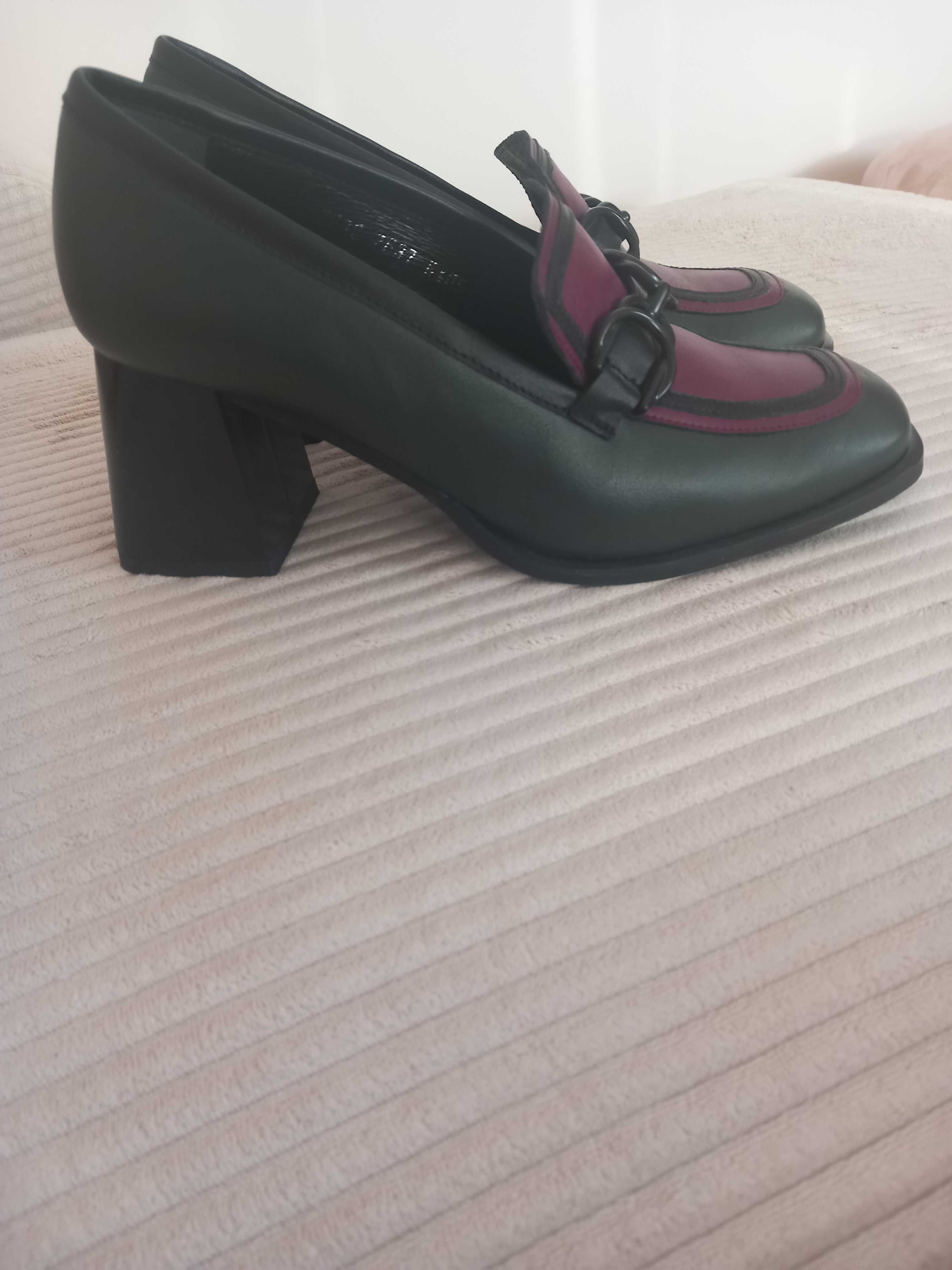 Buty mokasyny nr 40 skóra