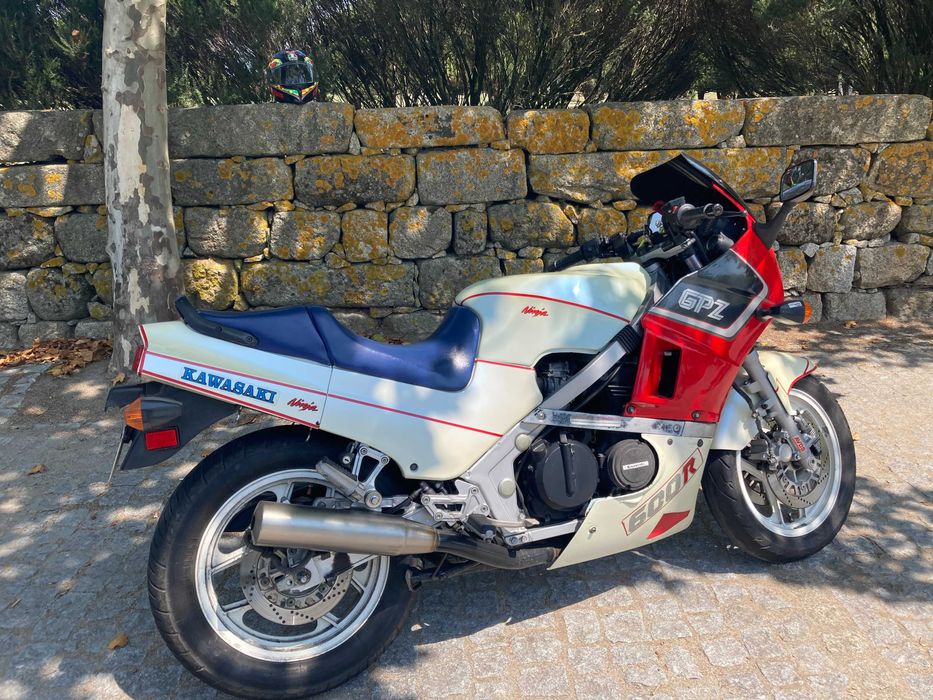 Kawazaki GPZ 600R