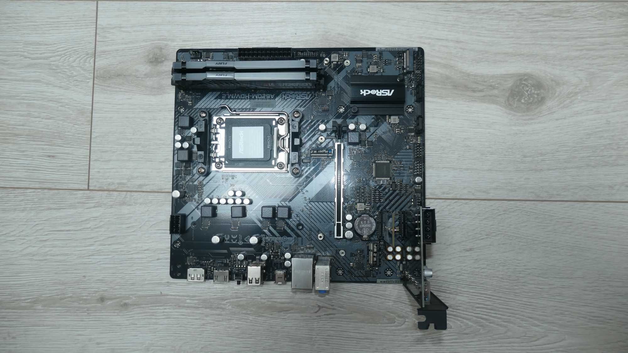 Zestaw Płyta ASRock A620M-HDV/M.2 pamięć DDR5 5600 2x32GB CL40 gratisy