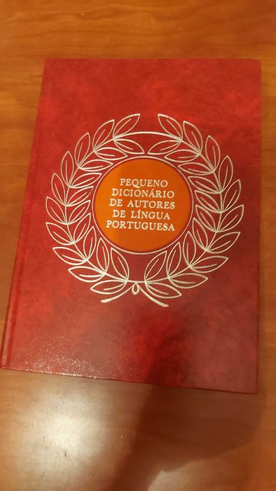 Pequeno Dicionário de Autores de Língua Portuguesa