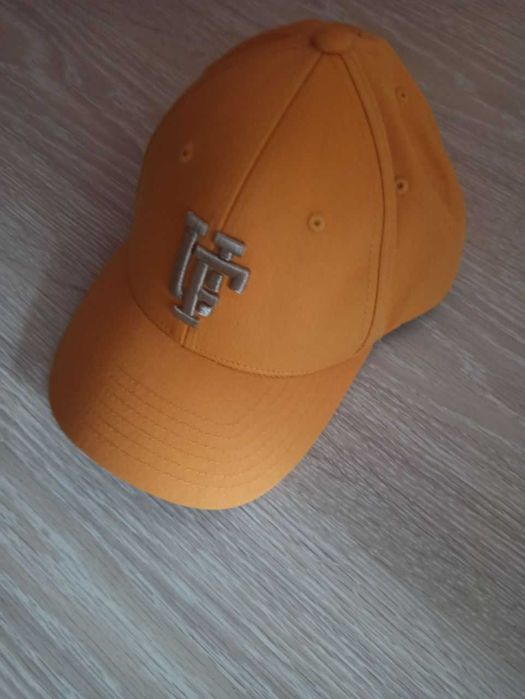 продаються Кепки