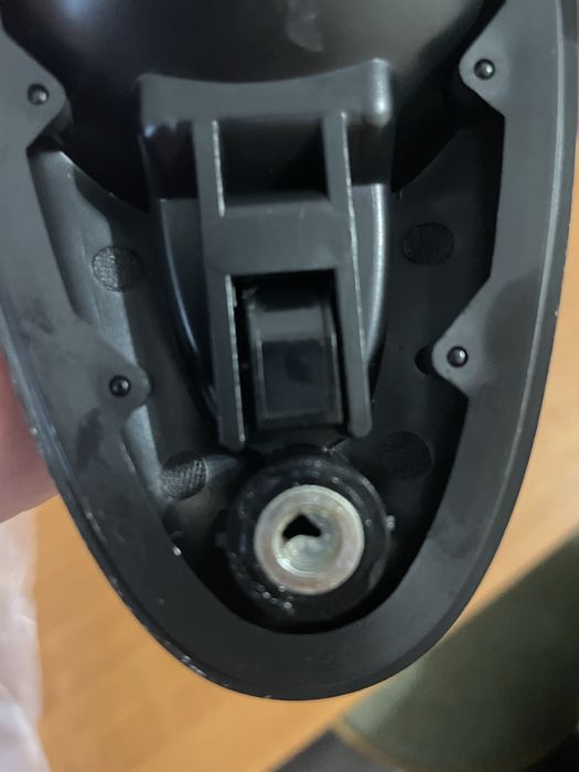 Ручки дверей наружные.