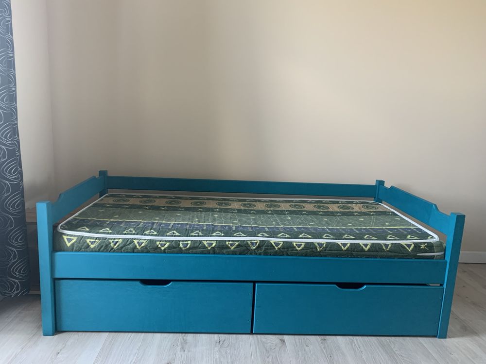 Łóżko z szufladami i materacem 180x80cm