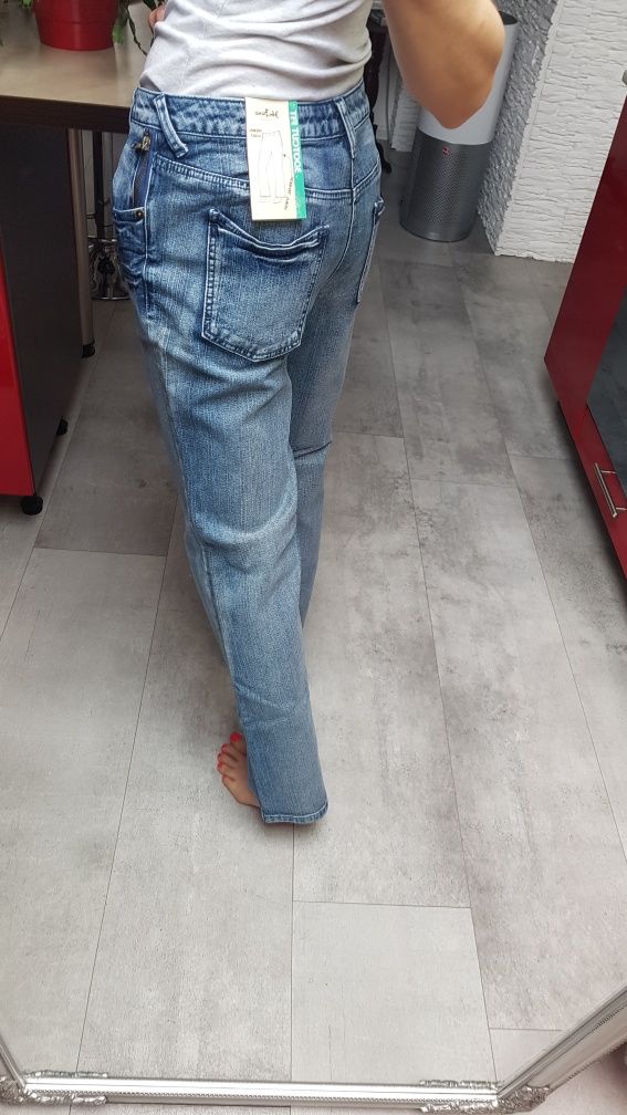 Proste jeansy rozm M