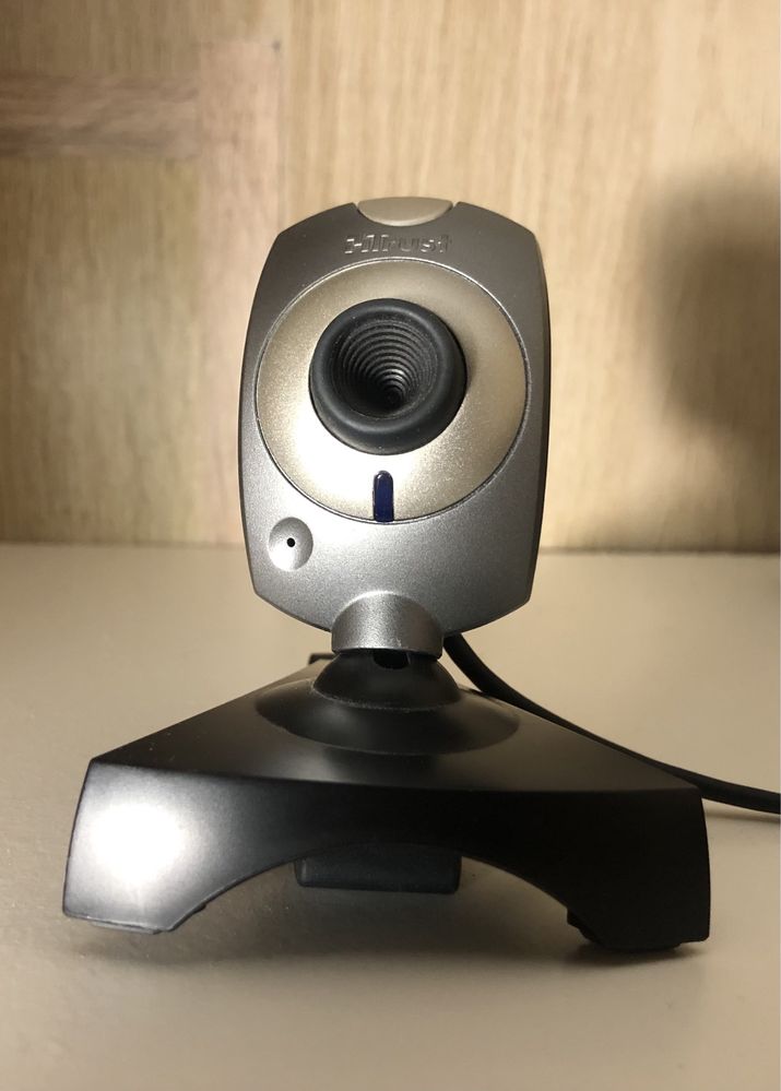 Kamera internetowa Trust 17405 z mikrofonem – USB + sterowniki na DVD