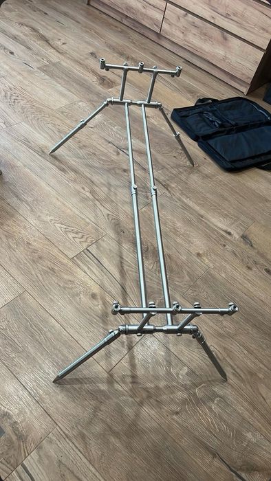 Holdcarp Brilliant Black RodPod+ 3rods NOWY!