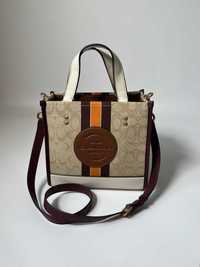 Сумка Coach Dempsey Tote 22