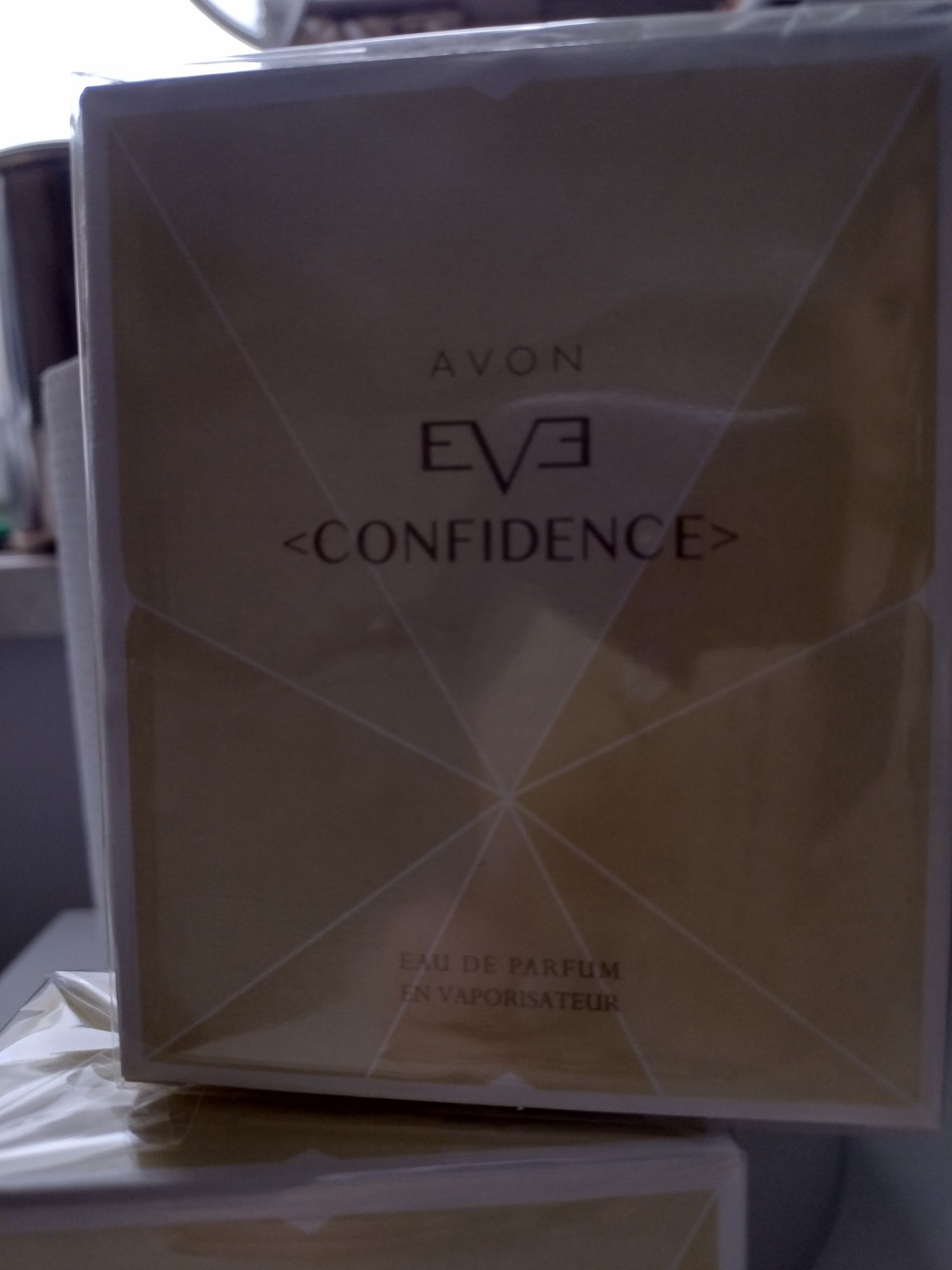 Avon woda perfumowana EVE confidence 50 ml