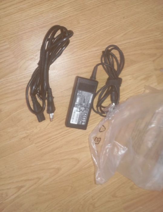 Carregador para portátil Toshiba