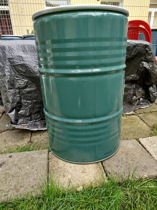 Beczki metalowe 200l