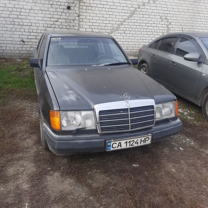 Продам Мерседес W124