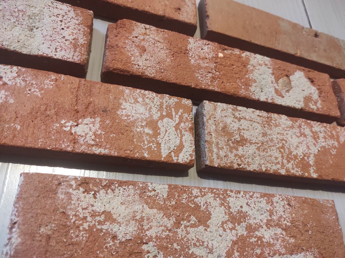 Płytki cięte z cegły rozbiórkowej Loft,loftowa ściana