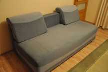 SOFA 2 osobowa  155x200 cm