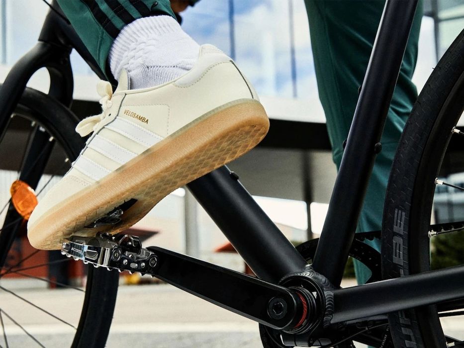 Kicksy buty rowerowe adidas Velosamba Vegan Cream EUR 48 CM 31