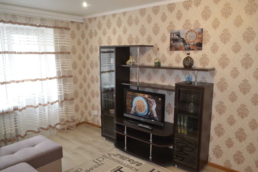 2-комнатная квартира в парковой зоне , рядом военная часть!