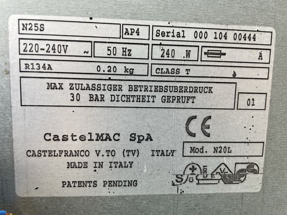 Kostkarka do lodu profrsjonalna duze kule Icematic