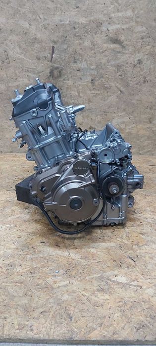 Silnik CRF1100 DCT slupek sprawny  2000km bez wad  JAK NOWY