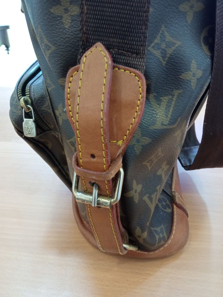 Mochila Luis Vuitton Modelo Anterior a 1980 modificada para mala