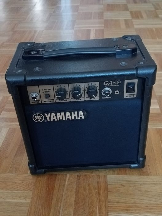 Wzmacniacz gitarowy Yamaha GA-10 10W