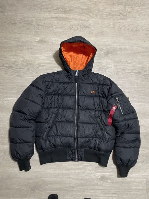 Пуховик Бомбер Alpha Industries