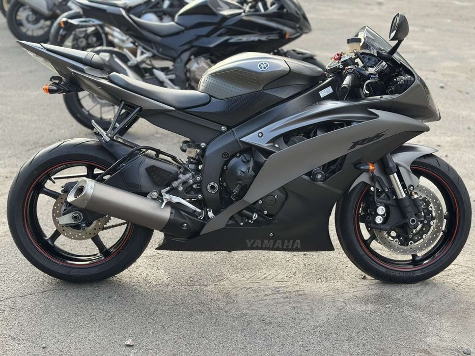 Японський мотоцикл ЯМАХА Р6 YAMAHA R6