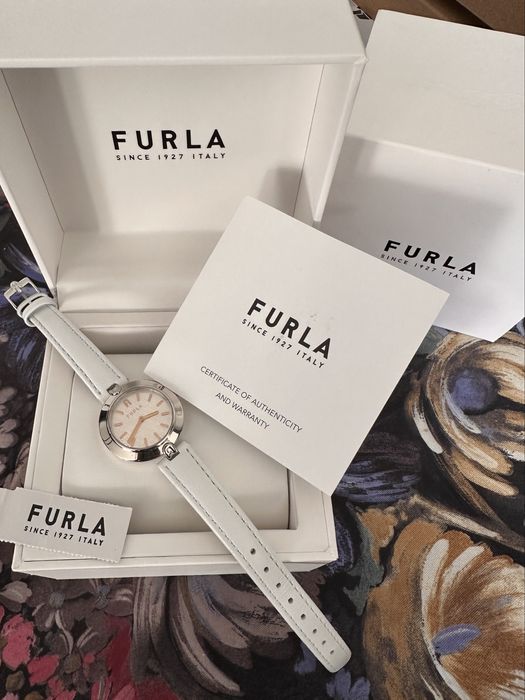 Zegarek FURLA na bialym skorzanym pasku
