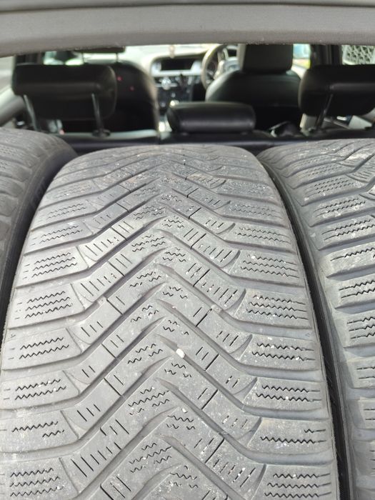 Sprzedam opony 225/45 r18