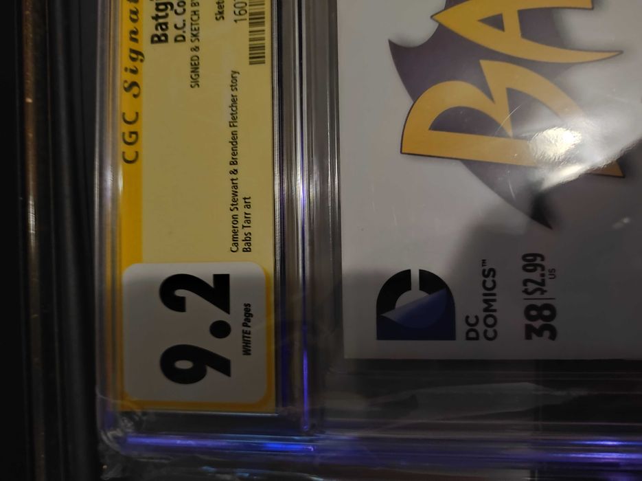Batgirl #38 autografado com sketch