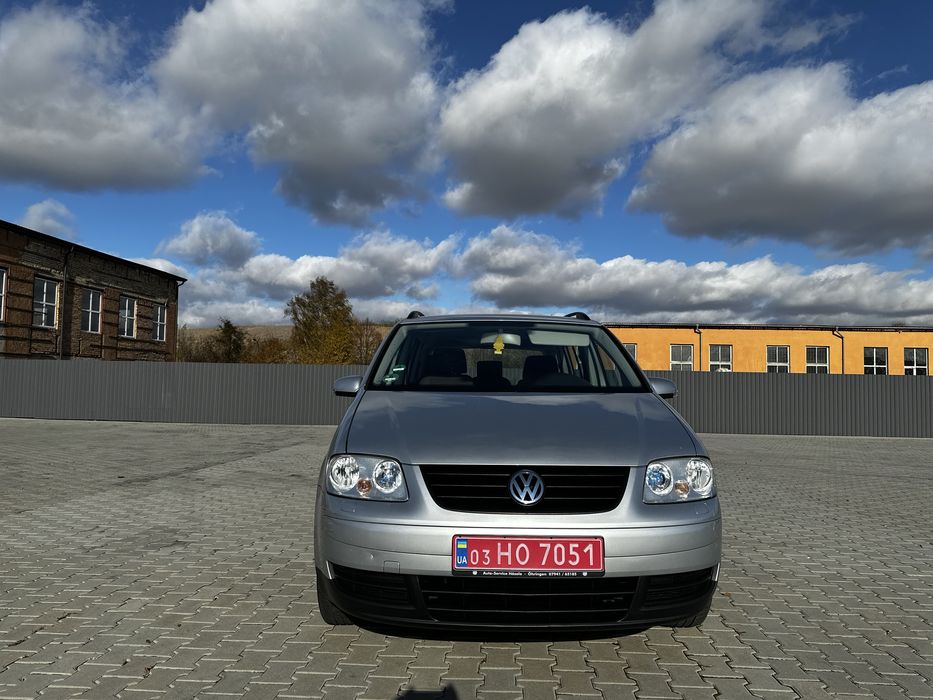 Volkswagen Touran 1.6 бензин MPI