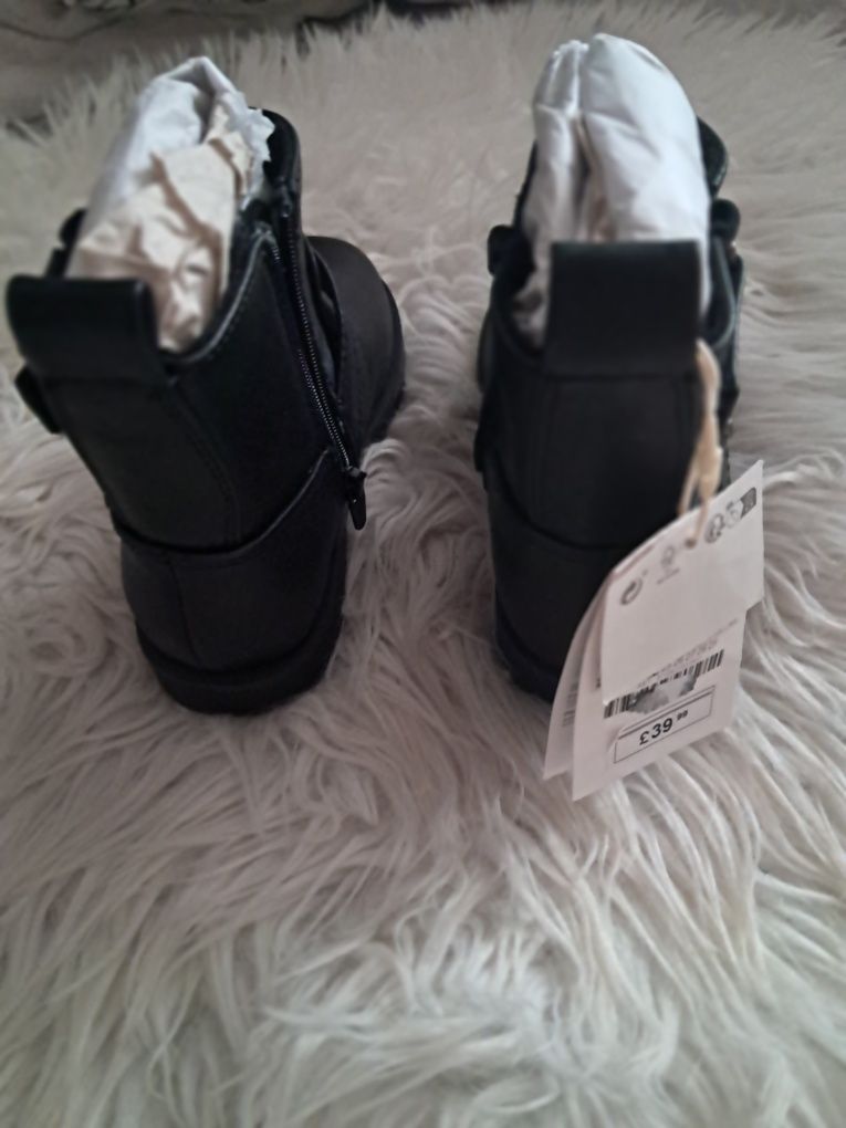 Zara nowe skórzane botki rozm. 24