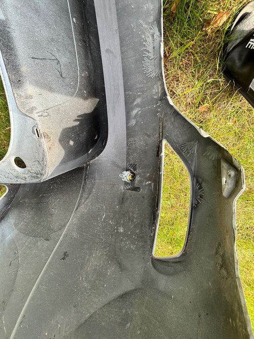 Zderzak tylny Renault Megane 4 grandtour, perła 226043R