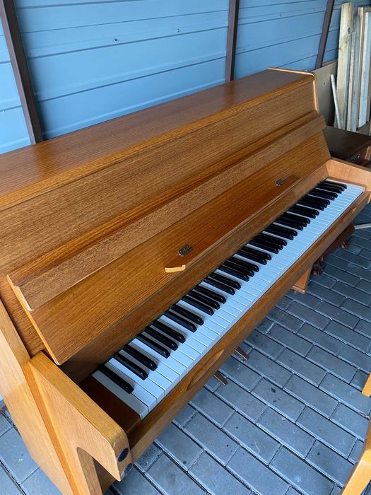 Pianino Barratt & Robinson