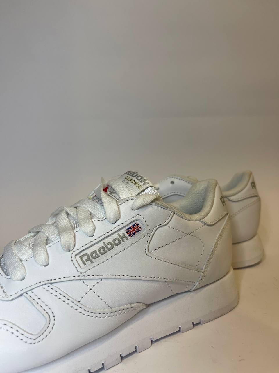 Кросівки ОРИГІНАЛ Reebok Classic / розмір 35