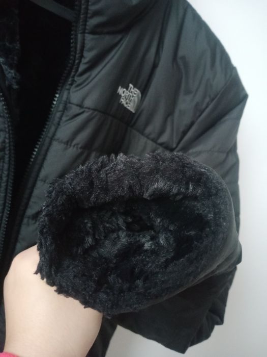 Kurtka damska ocieplana dwustronna futerko The North Face rozm. M