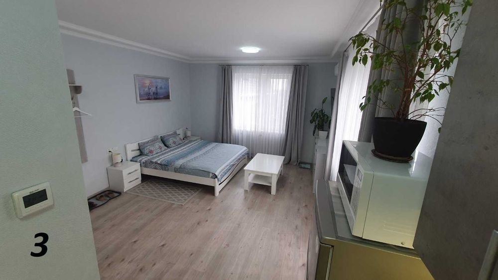 (3) Подобово. Київ. Голосієво. Проспект Науки,50 Парковка безкоштовно!